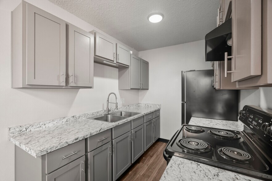 More Photos Of 1805 S Y St, Fort Smith Apartments For Sale