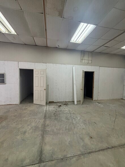 More Photos Of 1822 W Whitner St, Anderson Industrial For Sale