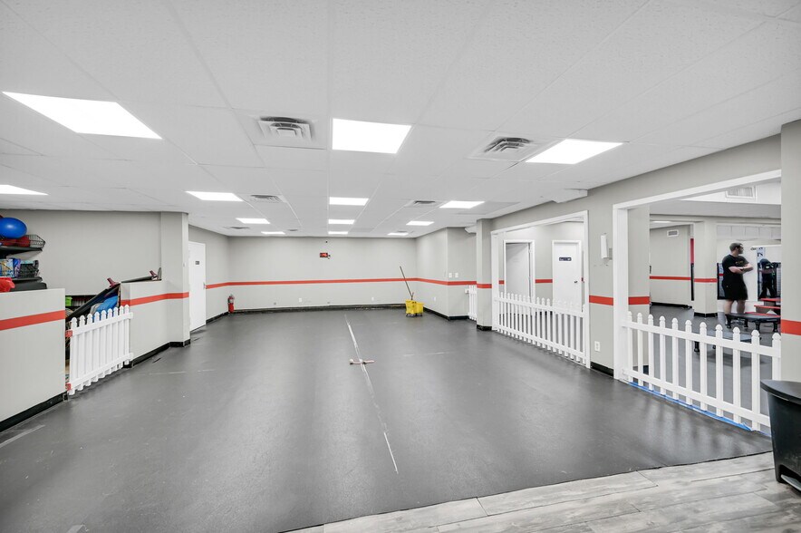 More Photos Of 2 Broadway, Valhalla Office For Sale