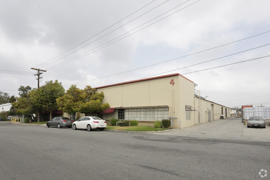 Primary Photo Of 3016 Kansas Ave, Riverside Warehouse For Lease