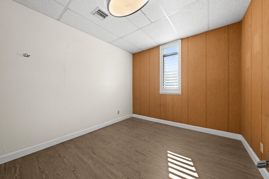 More Photos Of 2089 Vale Rd, San Pablo Office For Sale