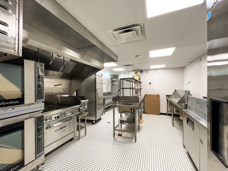 More Photos Of 711 Catherine St, Atlanta Office For Lease