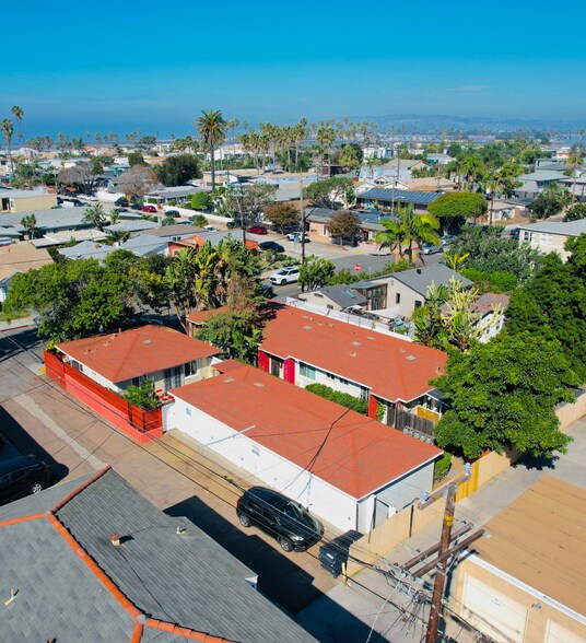 More Photos Of 2073-2081 Bacon St, San Diego Apartments For Sale