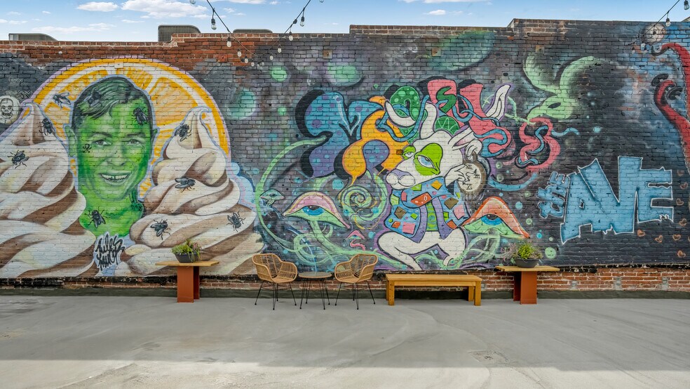 More Photos Of 62-66 Windward Ave, Venice Storefront Retail Office For Lease