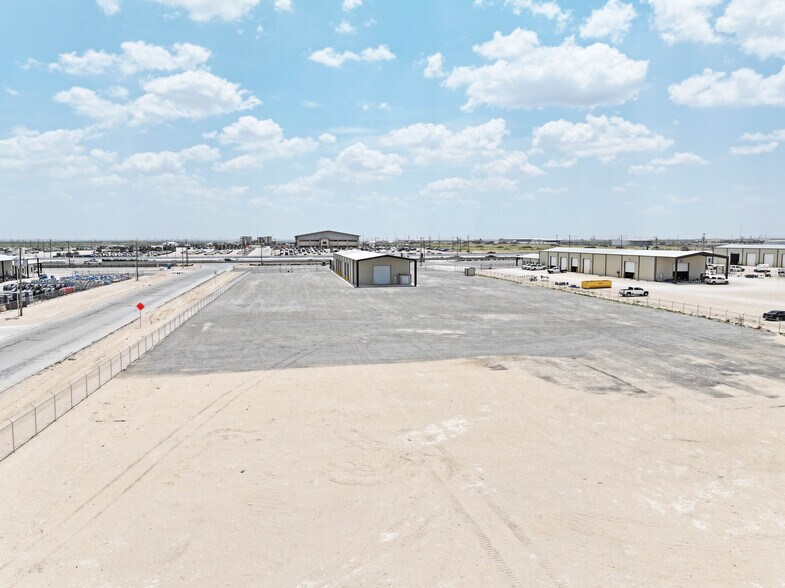 More Photos Of 13800 W Interstate 20 E, Odessa Industrial For Lease