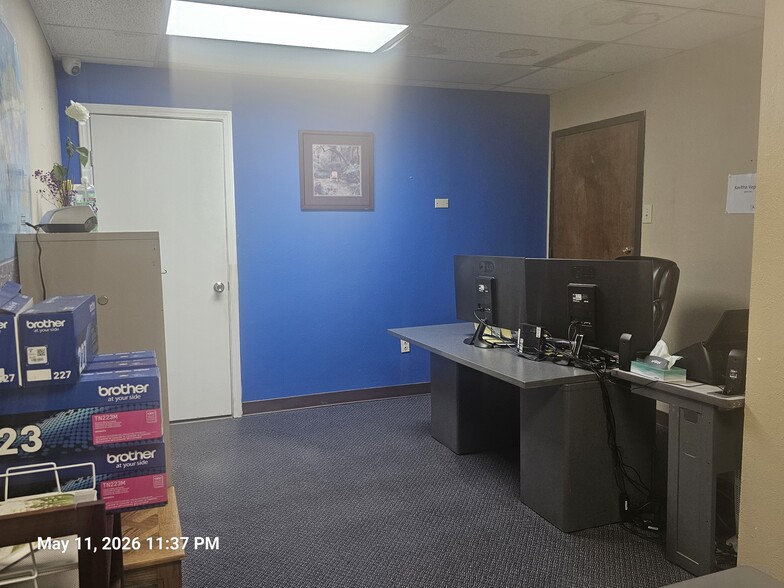 More Photos Of 1720 S Edmonds Ln, Lewisville Office For Lease