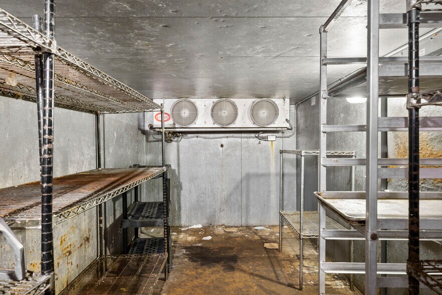 More Photos Of 367 Delaware Ave, Delmar Bar For Sale