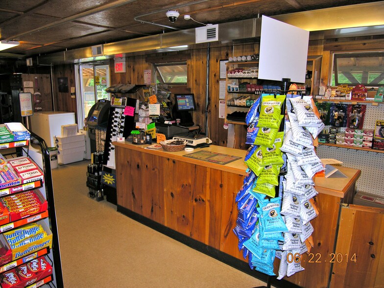 More Photos Of 112 Route 106, North Springfield Freestanding For Sale