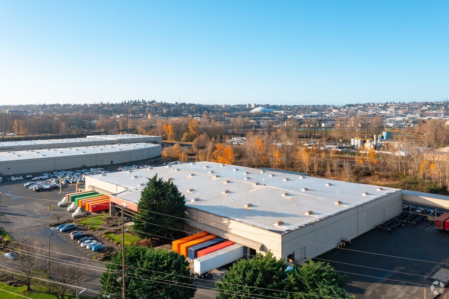 More Photos Of 2102 Milwaukee Way, Tacoma Warehouse For Lease