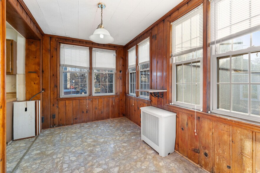 More Photos Of 2206-2208 Naylor Rd SE, Washington Storefront Retail Residential For Sale