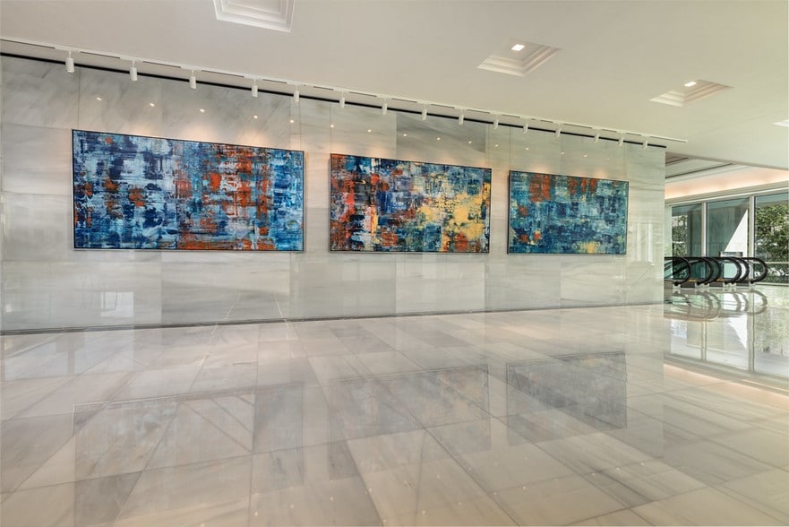 More Photos Of 101 E Kennedy Blvd, Tampa Office For Lease