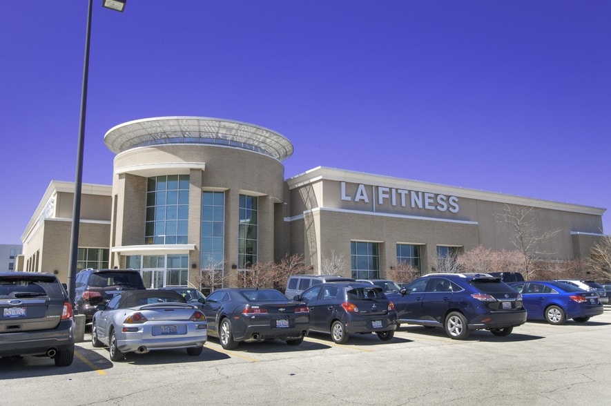 More Photos Of 506 N Janes Ave, Bolingbrook Freestanding For Lease