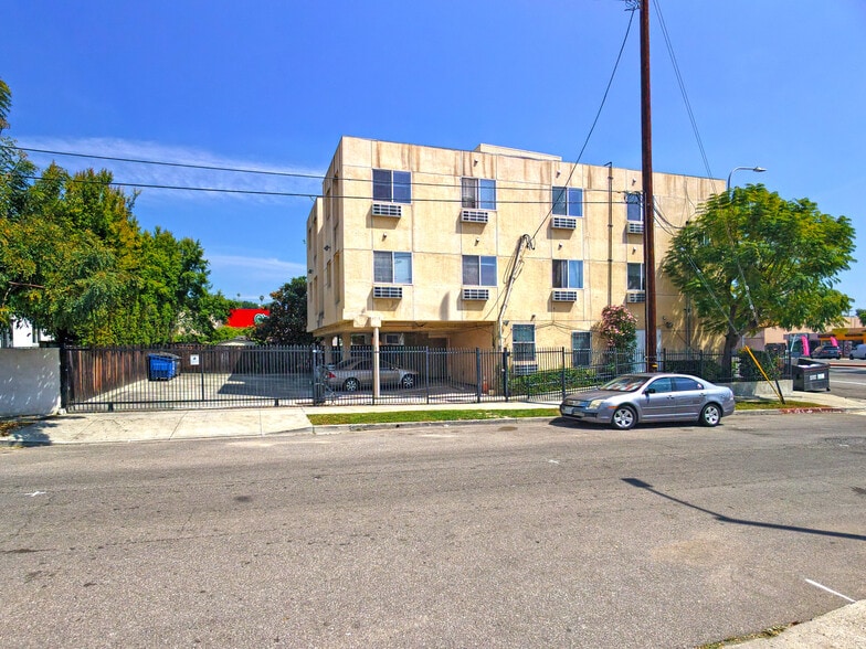 More Photos Of 5073 Huntington Dr N, Los Angeles Apartments For Sale