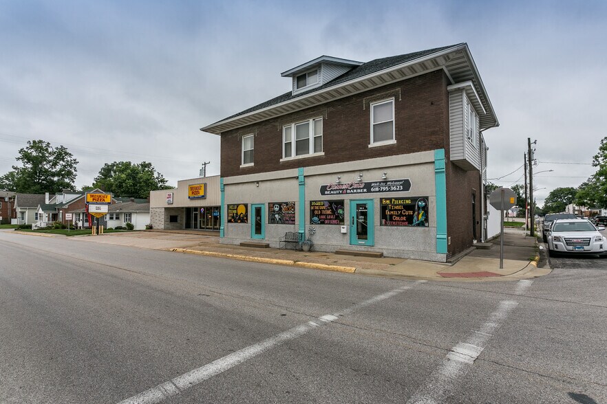 More Photos Of 105 S Jefferson St, Millstadt Storefront For Sale