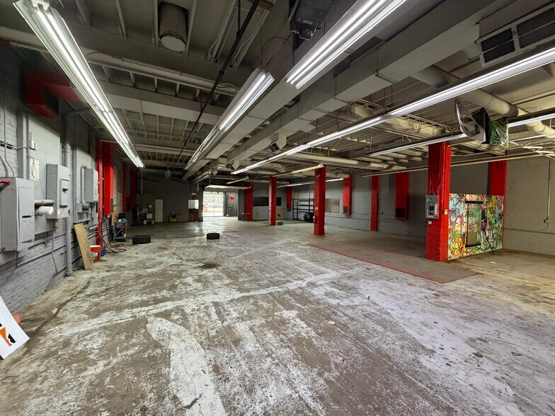 More Photos Of 2245 E 14th St, Cleveland Carwash For Lease