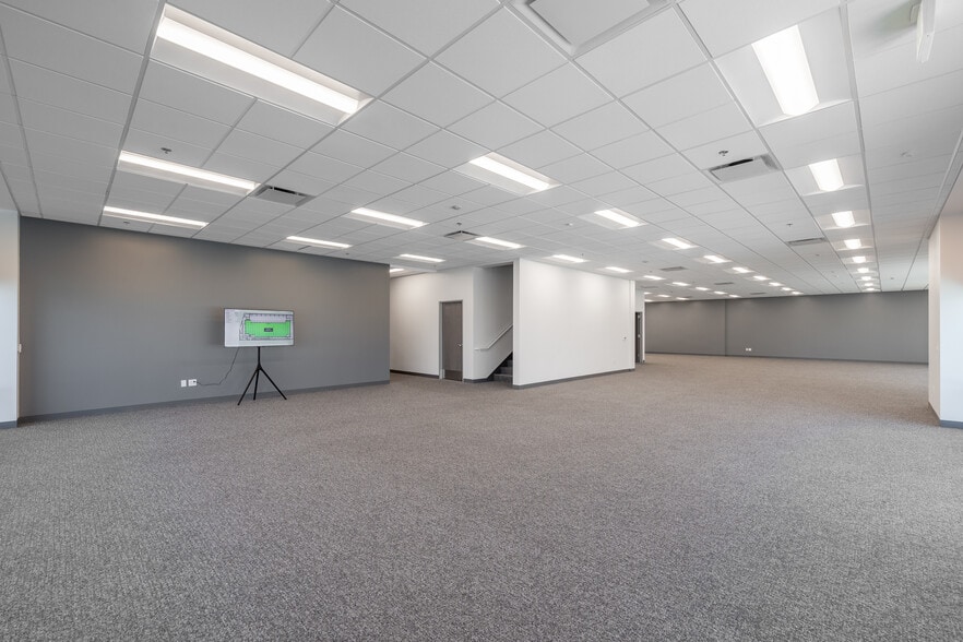 Primary Photo Of 2401 E Wardlow Rd, Long Beach Warehouse For Lease