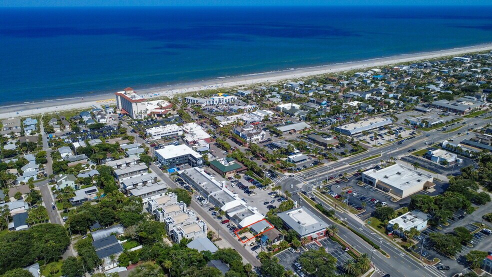 More Photos Of 372 Ahern St, Atlantic Beach Loft Creative Space For Sale