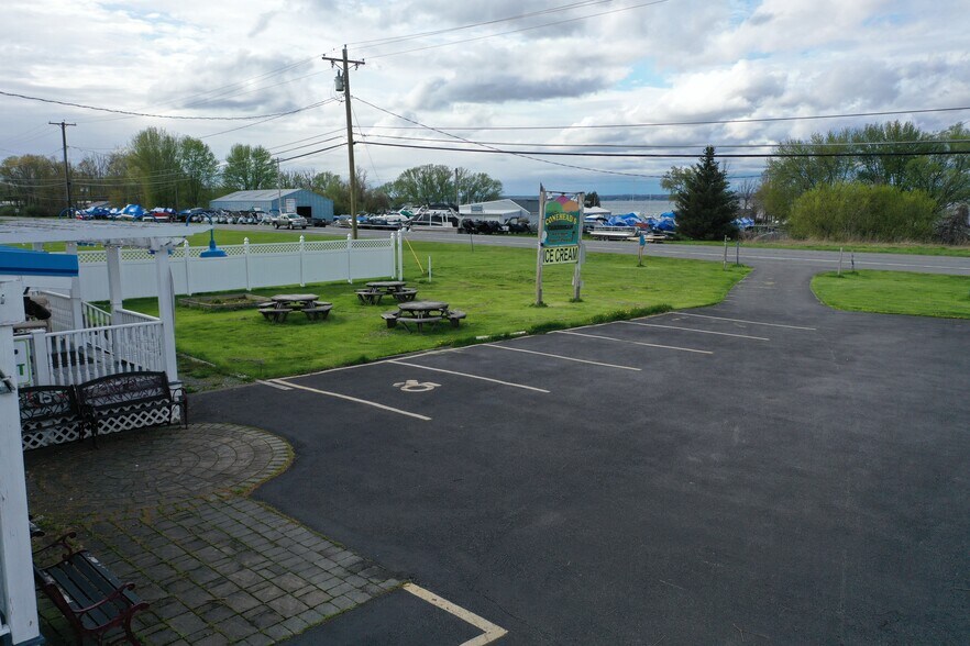 More Photos Of 3732 NY-31 Rt, Canastota Restaurant For Sale