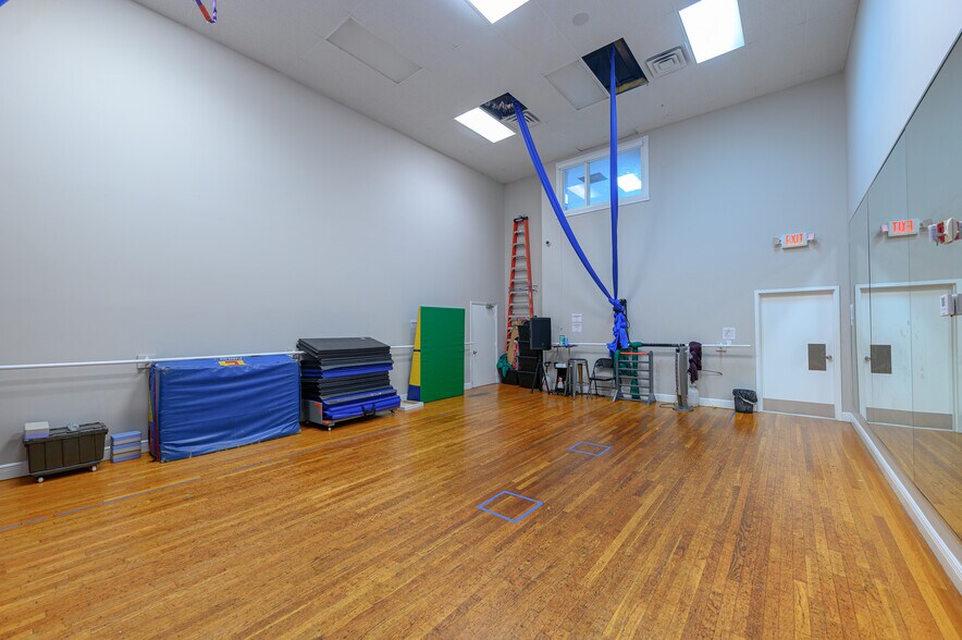 More Photos Of 10181 NW 58th St, Miami Warehouse For Lease