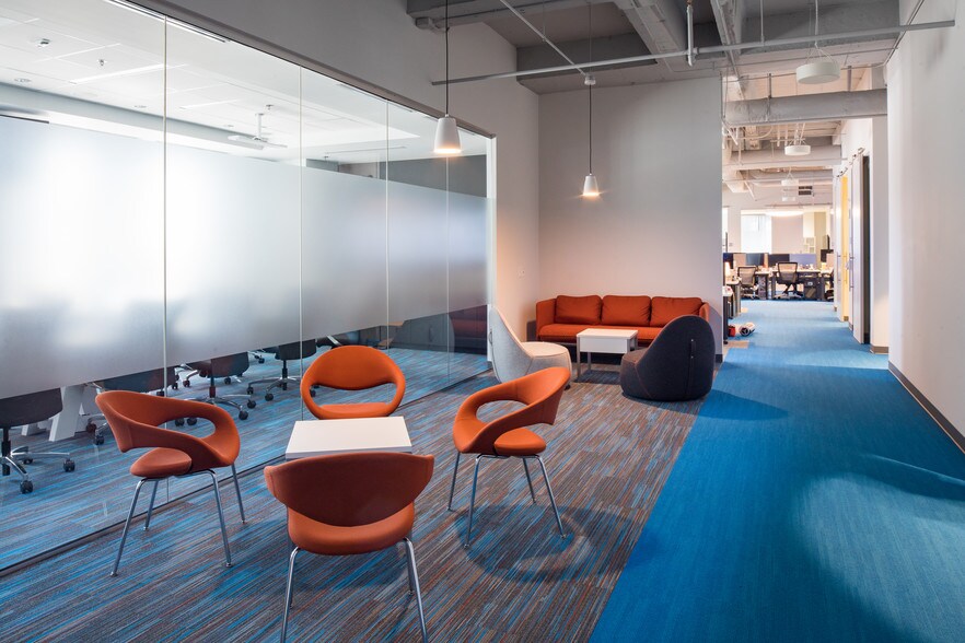 More Photos Of 1180 W Peachtree St NW, Atlanta Office For Lease