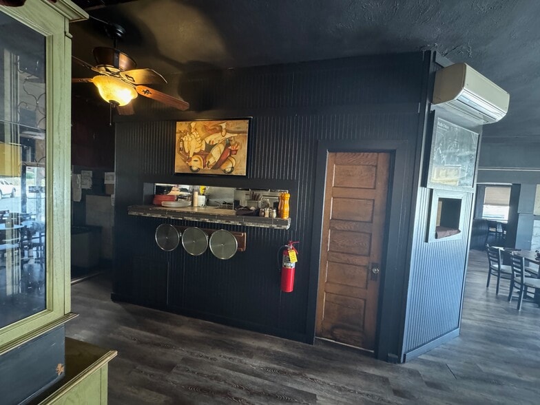 More Photos Of 513-519 Germantown Pike, Lafayette Hill Storefront For Lease