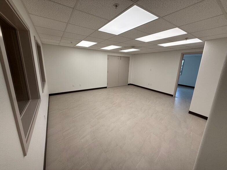 More Photos Of 2900 Sutherland Dr, Union Gap Manufacturing For Lease