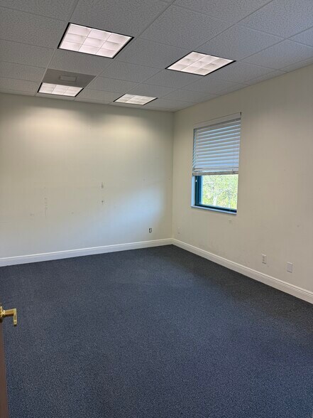 More Photos Of 9696 Bonita Beach Rd, Bonita Springs Office For Lease
