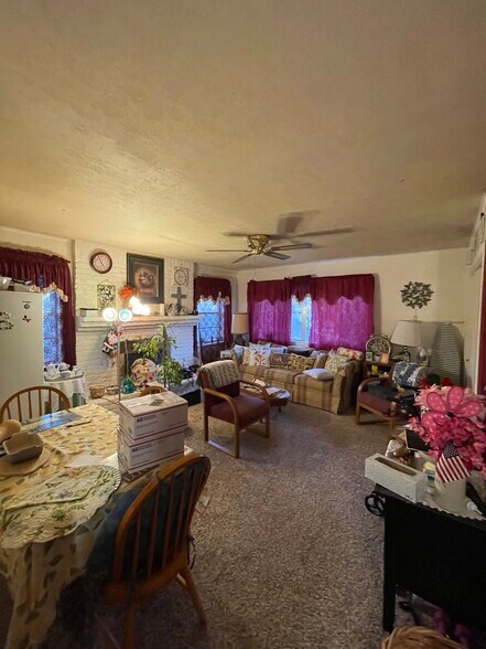 More Photos Of 24 Daytona ln, Normangee Multifamily For Sale