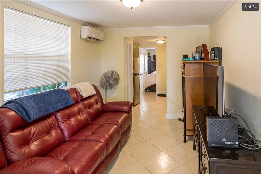 More Photos Of 326 S Federal Hwy, Lake Worth Specialty For Sale