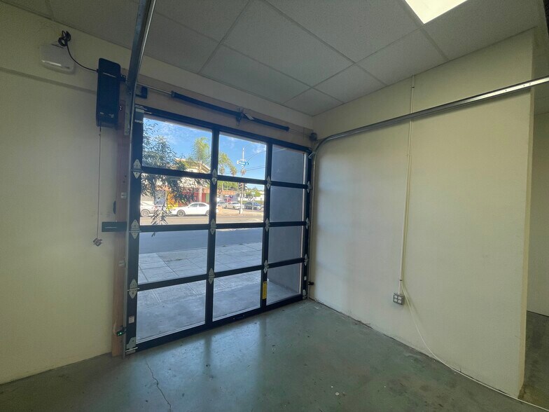 More Photos Of 1277 Garnet Ave, San Diego Storefront Retail Office For Lease