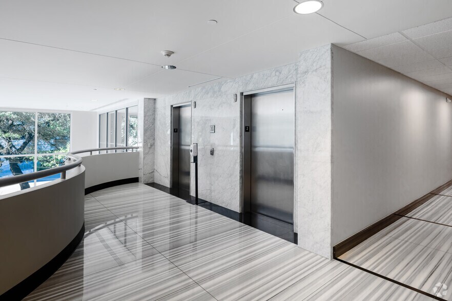 More Photos Of 9430 Research Blvd, Austin Unknown For Lease