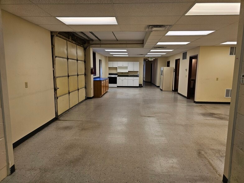 More Photos Of 2336 E Platte Ave, Colorado Springs Industrial For Sale