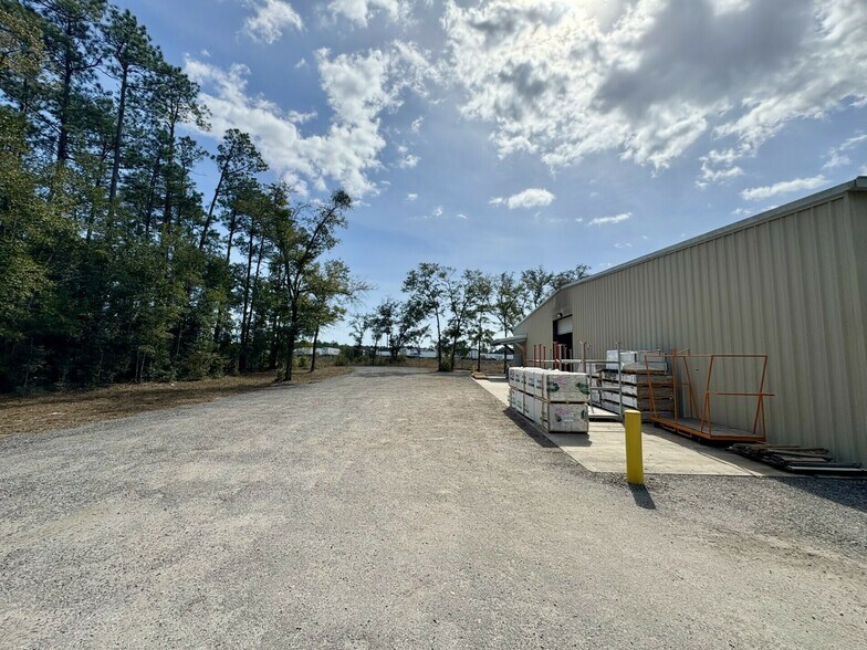 More Photos Of 3948 Garcon Point Rd, Milton General Retail For Lease