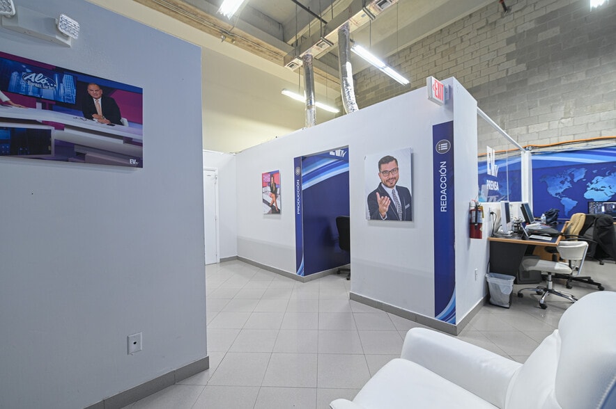 More Photos Of 7770 NW 46th St, Doral Warehouse For Sale