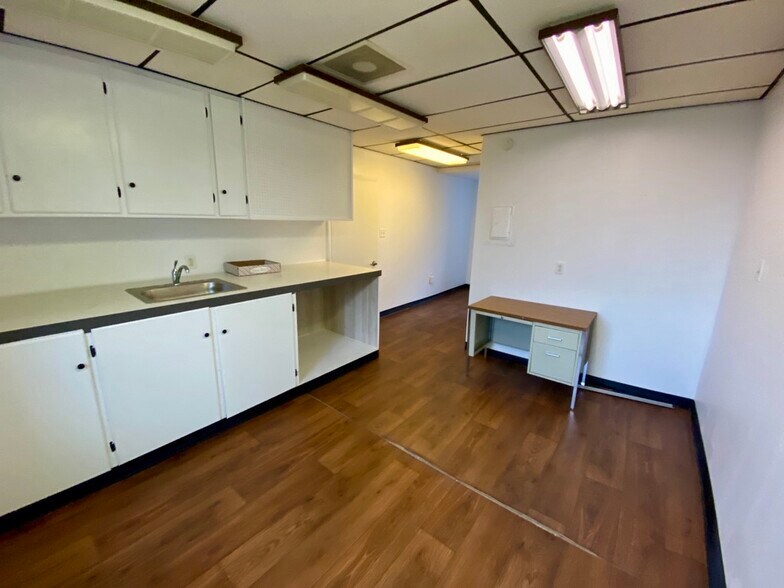 More Photos Of 121 N College St, Martinsburg Medical For Sale