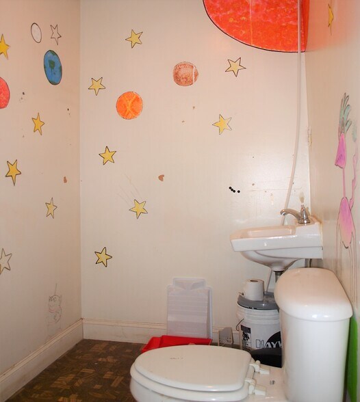 More Photos Of 1521 Sulphur Springs Rd, Waynesville Office For Sale