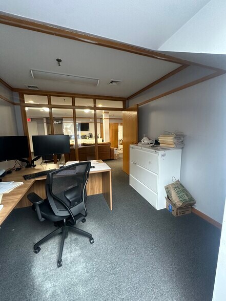 More Photos Of 45 Pond St, Norwell Office For Lease