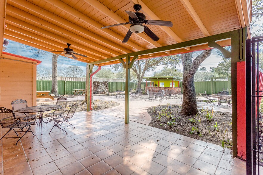 More Photos Of 15407 Highway 36, Needville Restaurant For Sale