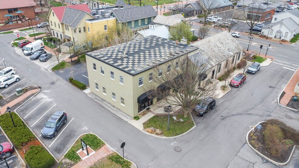 More Photos Of 37 W Bridge St, Dublin Office For Sale