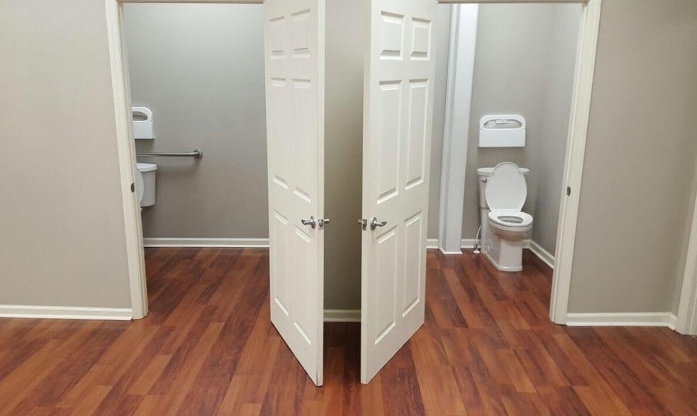 More Photos Of 516 E Main St, Spartanburg Storefront For Sale