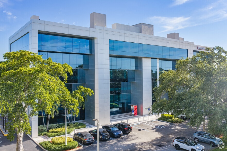 Primary Photo Of 4601 Sheridan St, Hollywood Office For Lease