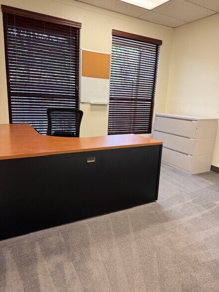 More Photos Of 4651 Quail Lakes Dr, Stockton Office For Lease