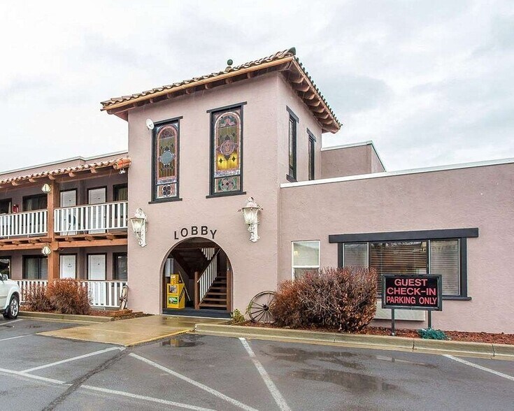 More Photos Of 810 Campbell St, Baker City Hospitality For Sale