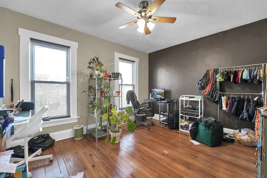 More Photos Of 2406-2408 Indianola Ave, Columbus Apartments For Sale