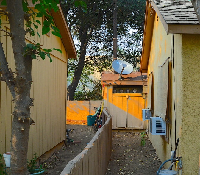 More Photos Of 2230 El Reno Ln, Redding Apartments For Sale