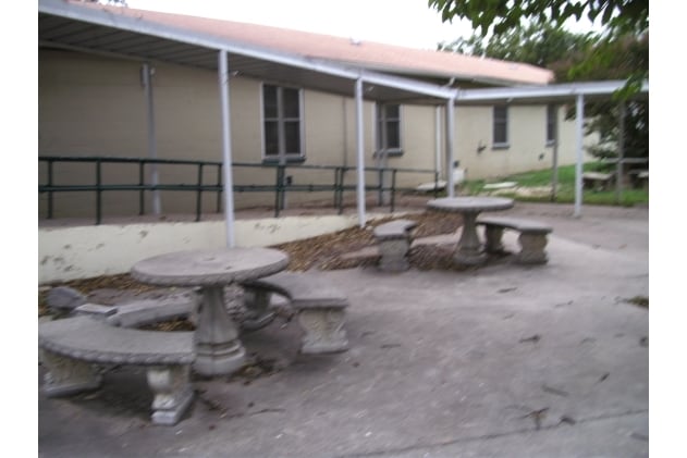 More Photos Of 401 W Moss St, Eastland Assisted Living For Sale