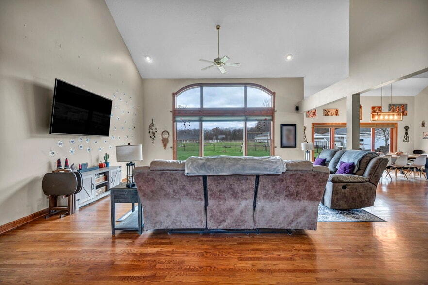 More Photos Of 16449 S Boone Rd, Columbia Station Specialty For Sale