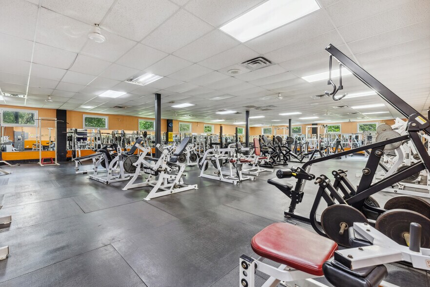 More Photos Of 350 Route 73, Berlin Health Club For Sale