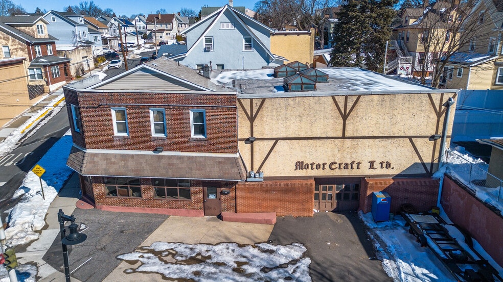 Primary Photo Of 307 Paterson Ave, East Rutherford Auto Repair For Sale