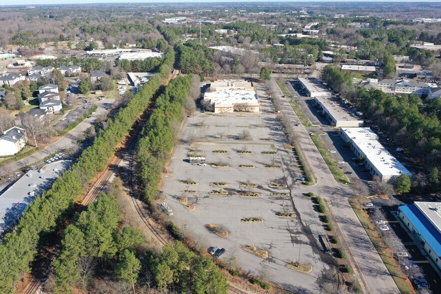 More Photos Of 5501 Atlantic Springs Rd, Raleigh Movie Theatre For Sale